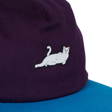 Load image into Gallery viewer, Castanza 5 Panel Snapback (Lavender / Blue)
